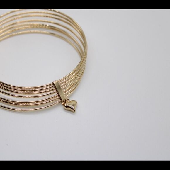 14K Gold Slip-on Set of 7 Textured Bangles - Picture 6 of 12